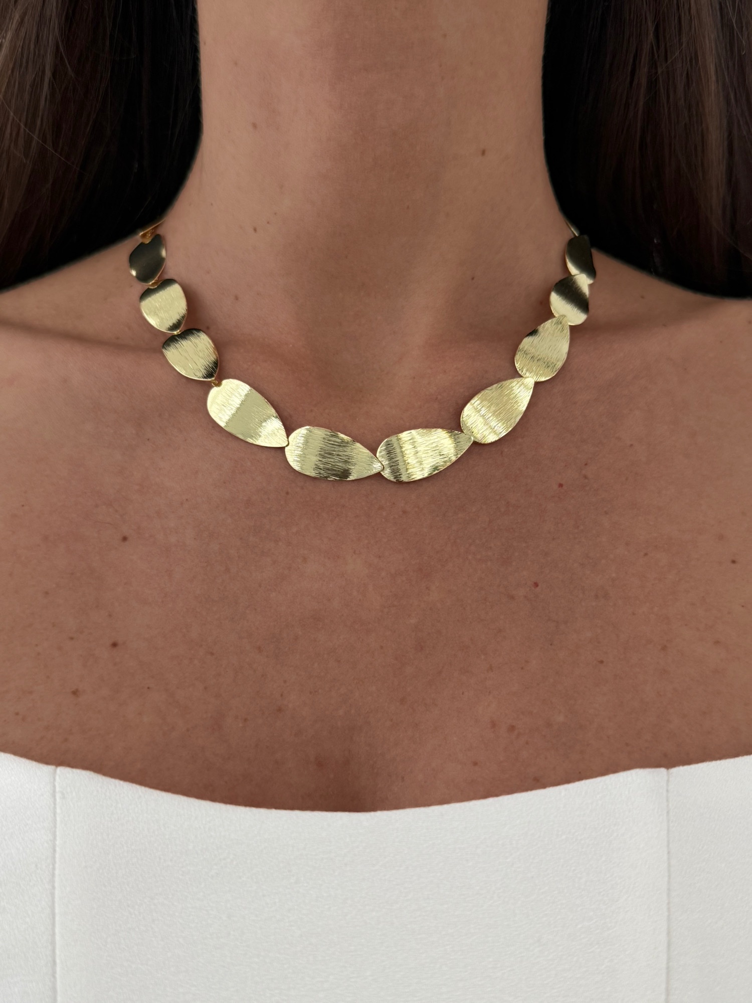 img_0816-3 Özel Seri Desenli Yaprak Tasarım Gold Kolye