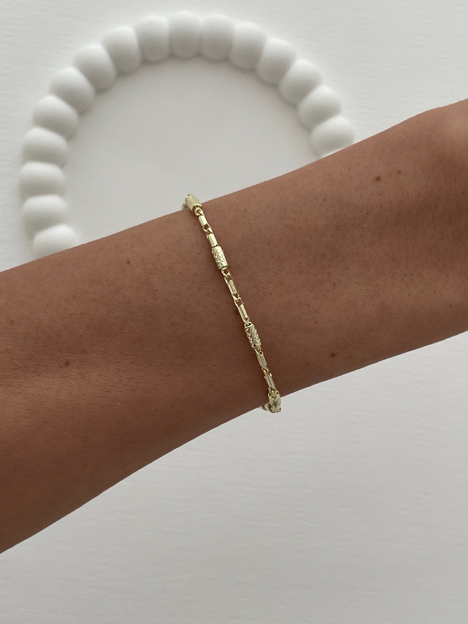 img_3821-3 Özel Seri Desenli İnce Çubuk Tasarım Gold Bileklik