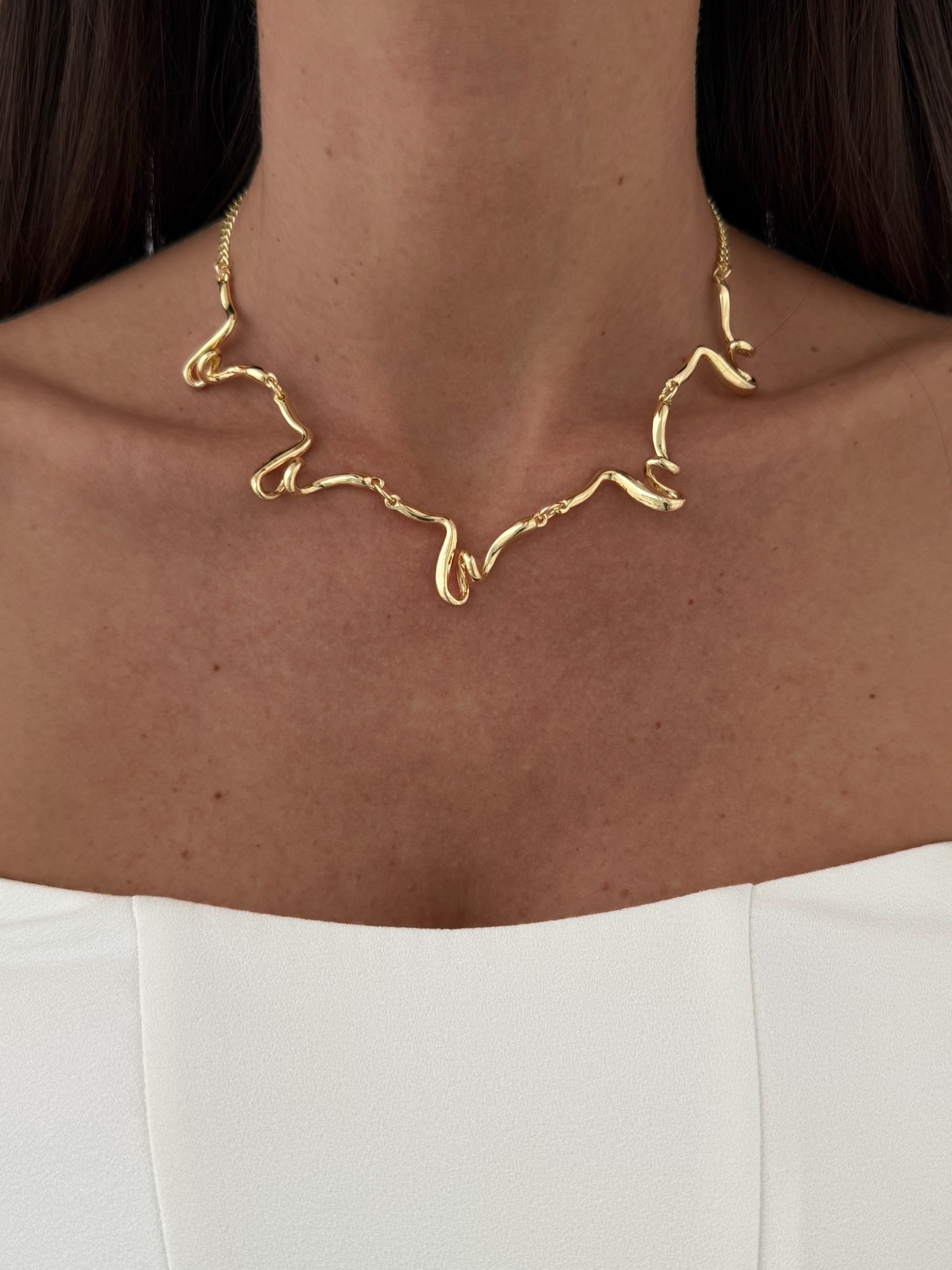 img_7609.jpeg Özel Seri Soyut Kıvrım Tasarım Gold Kolye