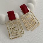 Özel Seri İç İçe Sarmal Geometrik Tasarım Kırmızı & Gold Küpe