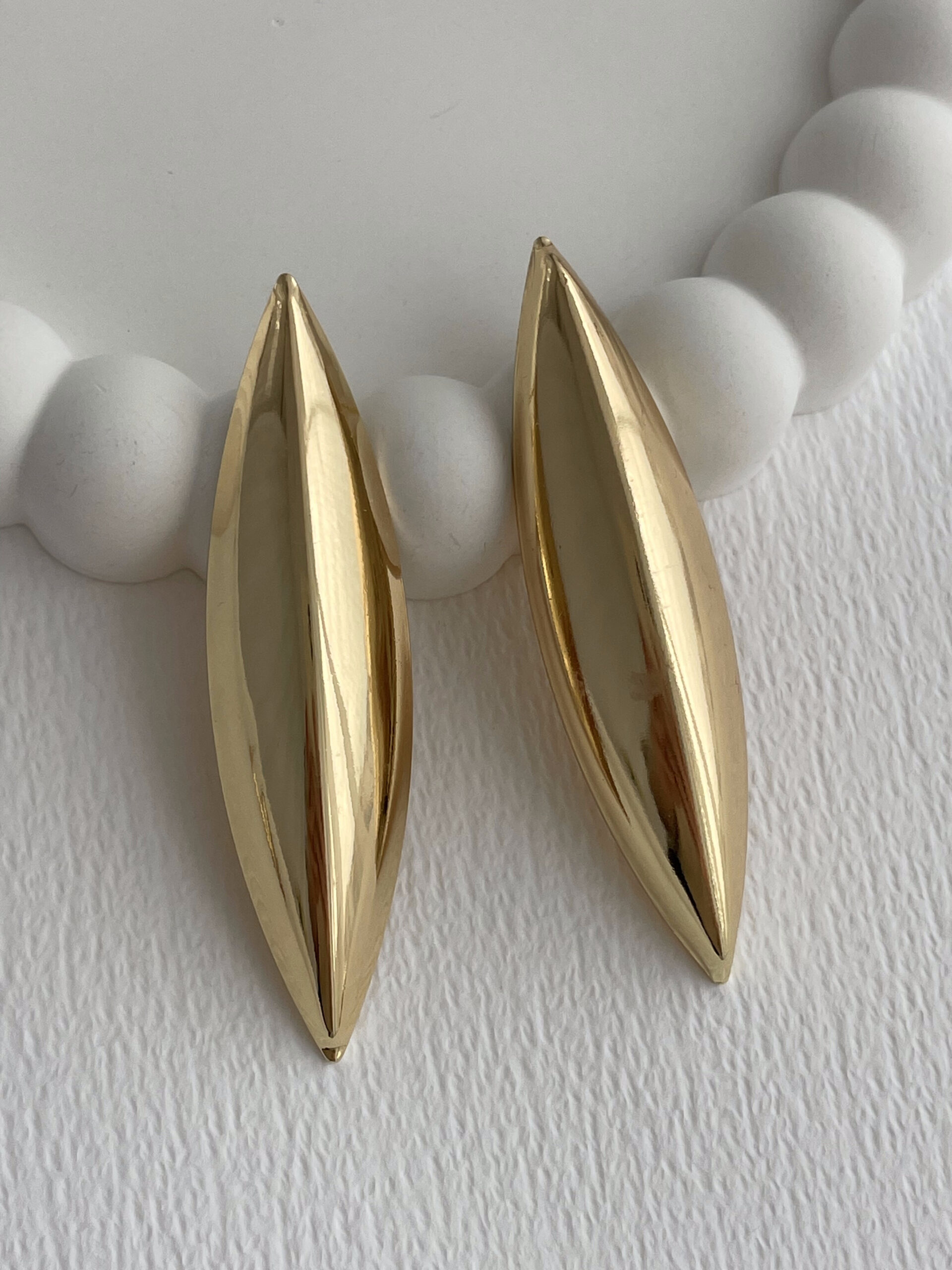 1773913213_0_69bbc47d32815-1-1.jpg Özel Seri Geometrik Tasarım Gold Küpe