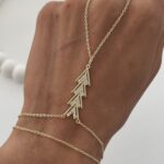 Özel Seri Zirkon Taşlı Üçgen Tasarım Gold Şahmeran