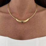 Özel Seri Oval Plaka Detay Gold Choker Kolye