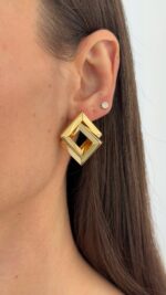 Özel Seri İç İçe Kare Tasarım Gold Küpe - Görsel 4