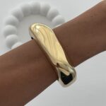 Özel Seri Asimetrik Kıvrımlı Gold Kare Kelepçe Bileklik